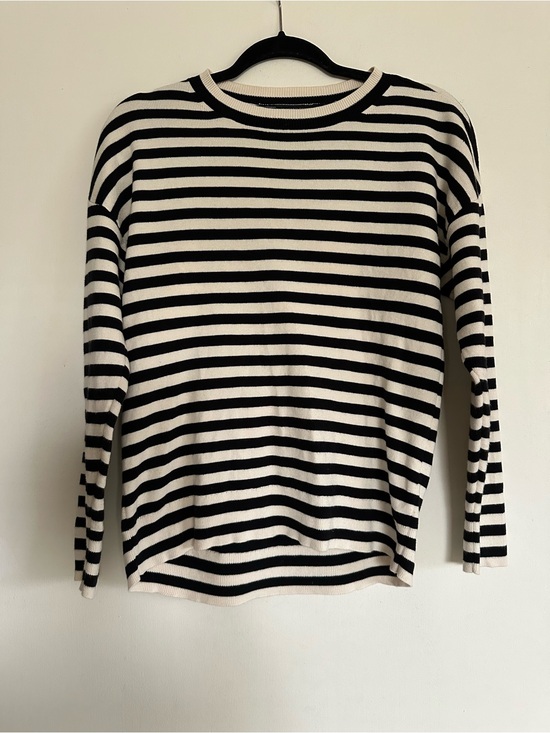 Banana Republic Sweaters - Banana Republic Black and Cream Striped Crewneck Sweater